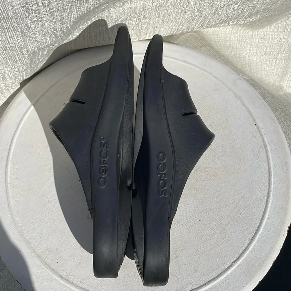Oofos Men’s Ooahh Slide Sandal - Black Unisex Slide Women’s Sz 10/ Men’s 8